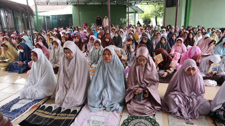 MAN 2 Karanganyar Melaksanakan Istighosah Menjelang Asat dan Pelaksanaan PPDB